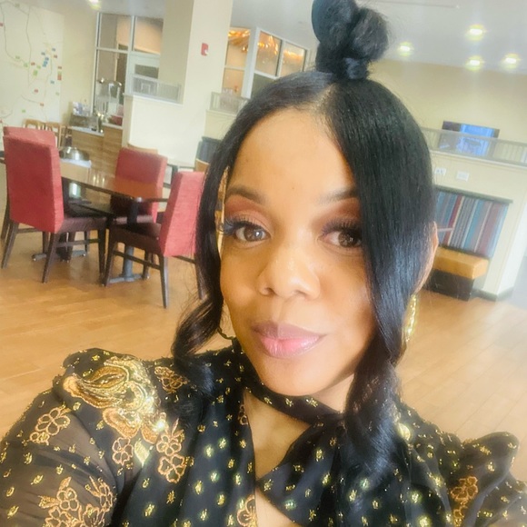 Meet your Posher, Keana - Picture 11 of 11